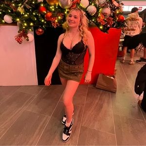 Meet your Posher, Stella